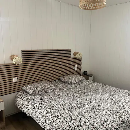 Renaissance Larmane אוז'ני-לה-בן